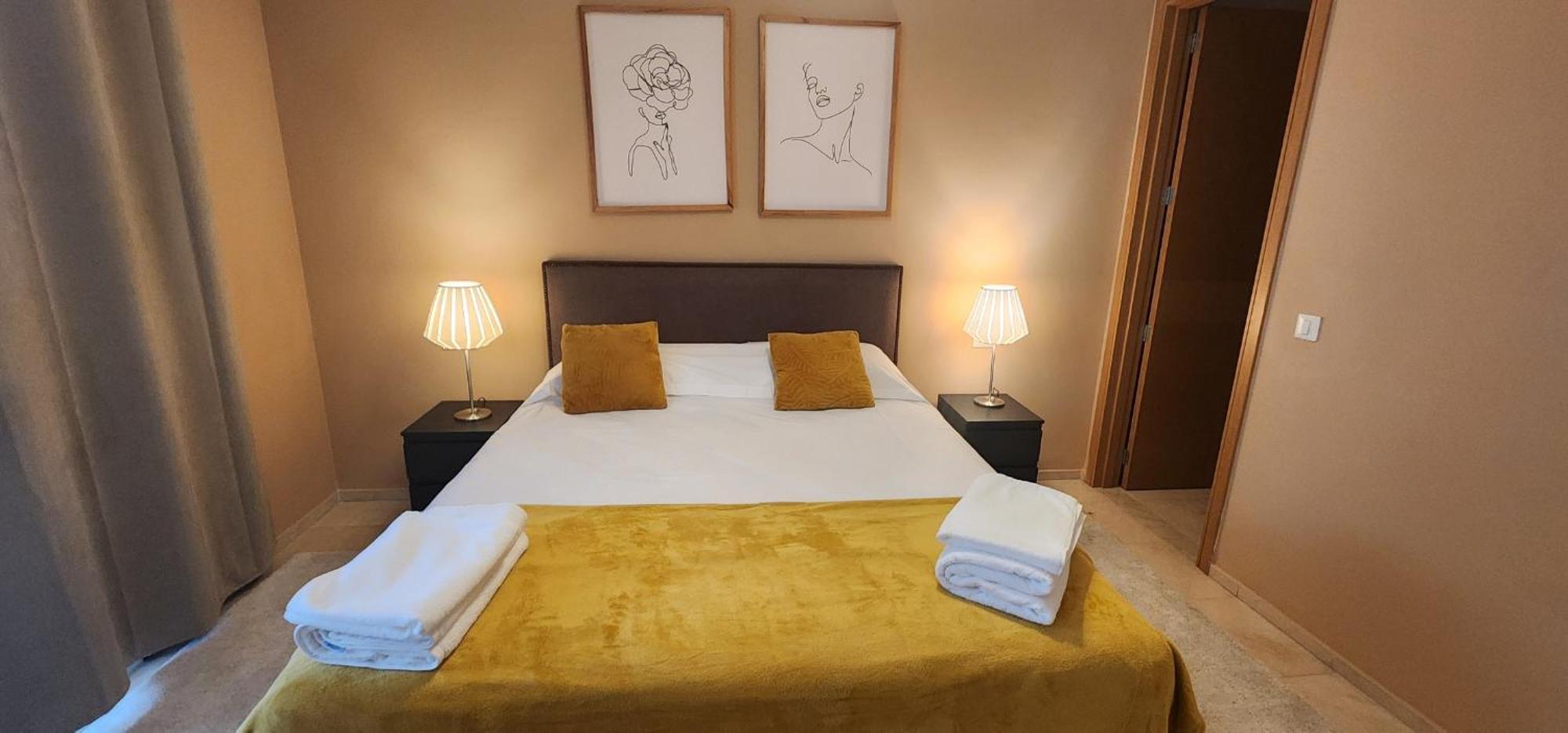 Gardenia Cfc By Ib Signature - Cosy 1bedroom With Wifi, 24x7 Security, Parking, Self Check-in, Large Terrace, Walk To Cafes And Gym Apartment